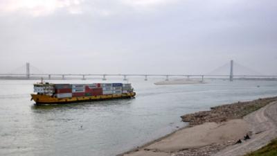 荆江水域全面进入枯水期 荆州海事局力保航道安全