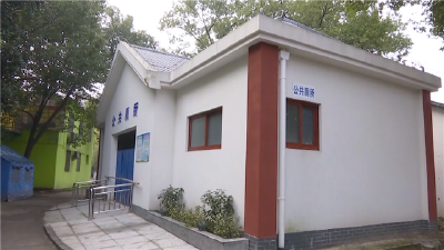 荆州一公园公厕不开放，到底是哪里出了问题？