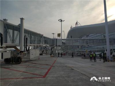 荆州机场开展压力测试 离通航投运更近了