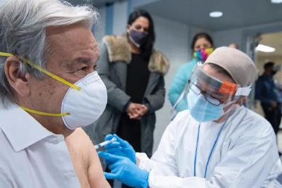联合国秘书长接种新冠疫苗