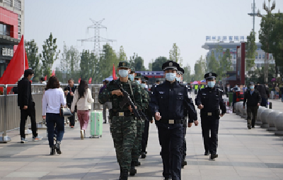 荆州公安日均投入5000余名警力，春节期间社会治安大局平稳