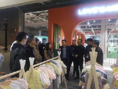 岑河童装品牌亮相中国国际服装服饰博览会