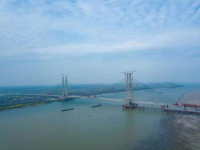 荆州又一长江大桥成功合龙，创世界之最！