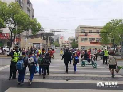 全国中小学生安全教育日：荆州交警走进校园宣传交通安全