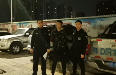 流窜作案12起！沙市警方破获系列盗窃车内财物案