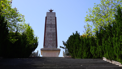 松滋市：九岭岗起义烈士陵园