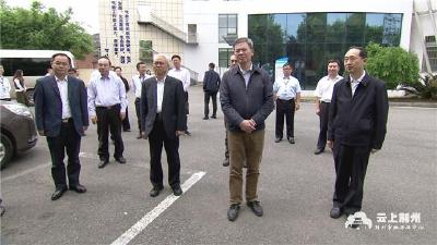 中国气象局局长庄国泰来荆调研气象为农服务工作