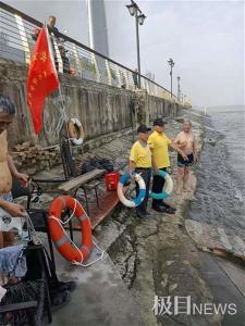 长江救援志愿队启动夏季救援值守，600多队员在两江四岸22个点位巡查