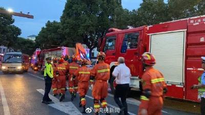 揪心！苏州一酒店局部坍塌，已致1人死亡，10人失联