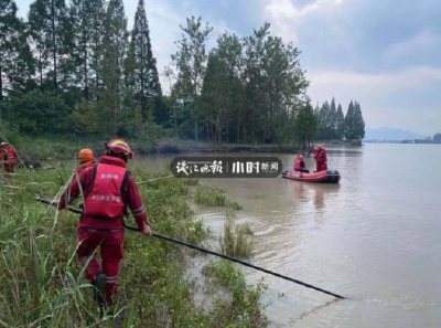 男子被潮水卷走，晚上被打捞上岸…现场痛心一幕被拍下！