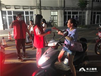 迎战德尔塔丨荆州开发区：大学生志愿者奋战抗疫一线