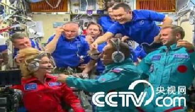 俄罗斯电影摄制组进入国际空间站
