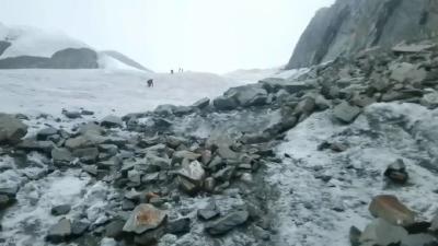 四川金银山一位登山者遇难