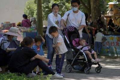 真金白银支持！多地生育三孩给补贴