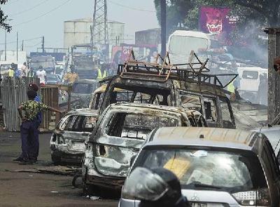 塞拉利昂一油罐车爆炸，至少108死92伤
