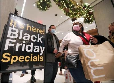 美国“黑五”零售店客流量比疫情前下跌28.3%