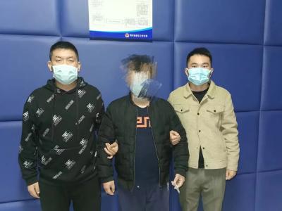 荆州高新警方雷霆出击，两名涉毒逃犯一夜落网