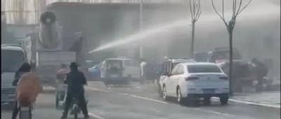 别让洒水车寒了群众心