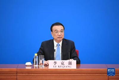 李克强的第十次总理记者会 | 回答13个提问，回顾十年历程
