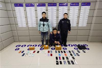 缴获64部手机！荆州警方打掉一个“收销”犯罪团伙