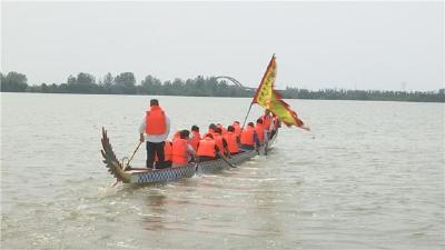 荆州区龙舟队备战中国龙舟公开赛