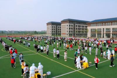 荆州学院组织全体学生核酸检测 筑牢校园疫情安全防线