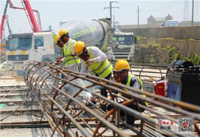 荆州复兴大道跨江汉运河桥项目加快推进