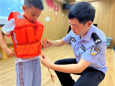 江陵：防溺水宣传进幼儿园