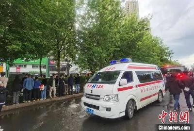 突发！哈尔滨一饭店发生闪爆