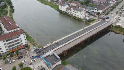 上半年荆州累计完成公路水路固定资产投资64.52亿元  增幅位居全省第二