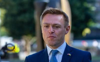 48小时内，他们集体宣布辞职！