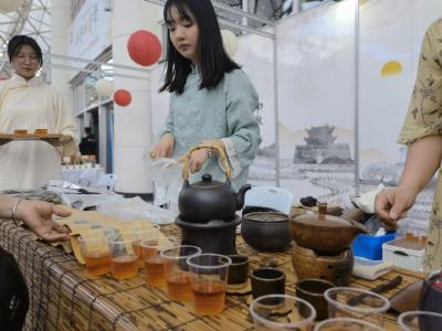 荆州打造非遗文化饕餮盛宴