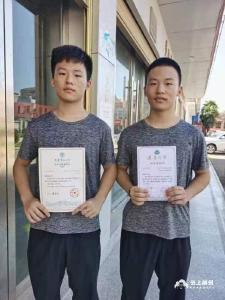 恭喜！监利一对双胞胎兄弟同时被重点大学录取