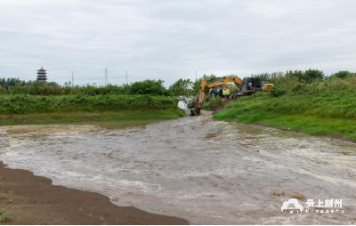 石首市“引湖济湖”工程试水成功 山底湖与陈家湖水体连通