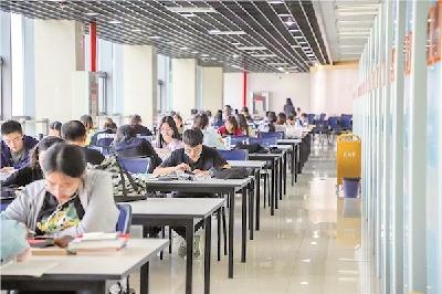 武汉多所高校将专硕学制延长至三年