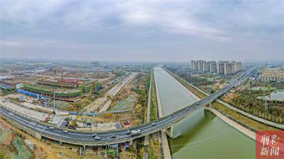 复兴大道跨江汉运河桥火热建设中