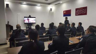 荆州高新区公安组织全警观看电视剧《警察荣誉》