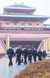荆州公安启动高等级勤务 全力以赴确保春节平安稳定