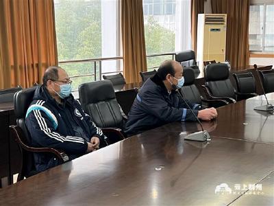 额外加价、拼客、拒载！荆州多名出租车司机被停业学习