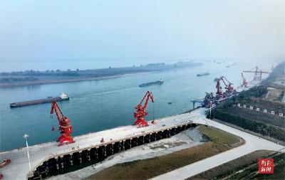 省级示范项目松滋车阳河港口两个泊位通过竣工验收