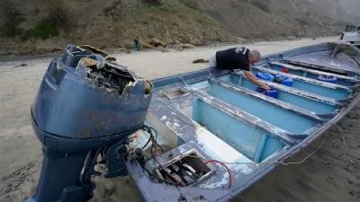 渔船翻沉致8人死亡，死者疑为偷渡非法移民