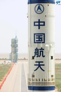 择机发射！