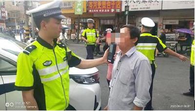 荆州交警开展早间酒驾整治行动  全力筑牢夏季交通安全防线