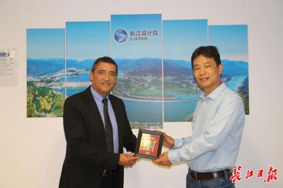 中国80后和秘鲁50后的忘年交