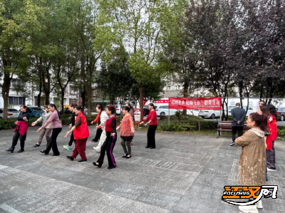 荆州区东城街道举行 “唱响经典 轻舞飞扬”歌舞文化活动