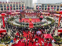 逛庙会 品年味 2024首届松滋庙会正热烈开展中