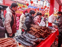逛庙会 品年味 2024首届松滋庙会正热烈开展中