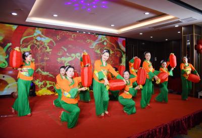  知荆州·爱荆州·兴荆州 | 荆州区梅村社区：唱响和谐“幸福曲”，舞出美好“新生活”