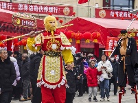 逛庙会 品年味 2024首届松滋庙会正热烈开展中