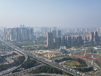 暖春，外出旅行是热门